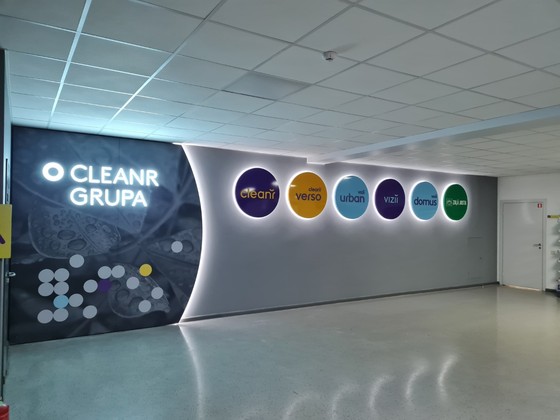 CleanR brand wall (2)