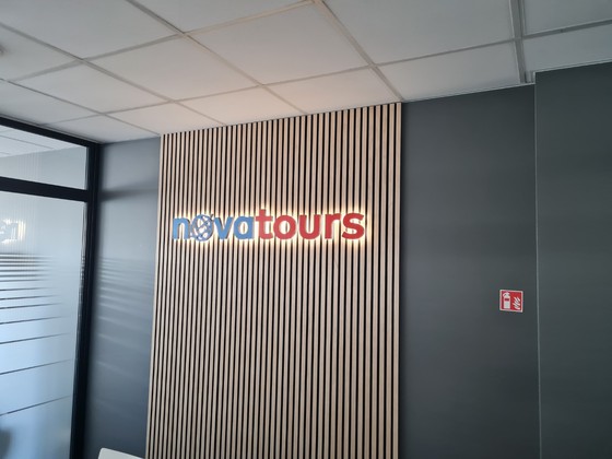 Novaturs LED logo (4)
