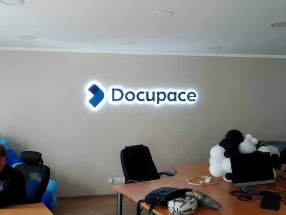 Reception logo Docupace (2)