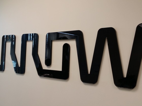 Arrow logo_org stikls (9)