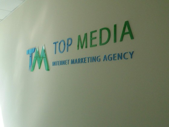 TopMedia akrila logo (9)