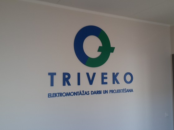 Triveko logo Ceros (2)